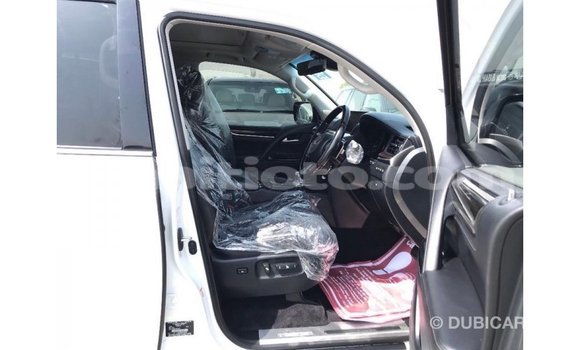 Acheter Import Voiture Lexus LX Blanc à Import - Dubai, Artibonite Acheter Import Voiture Lexus LX Blanc à Import - Dubai, Artibonite