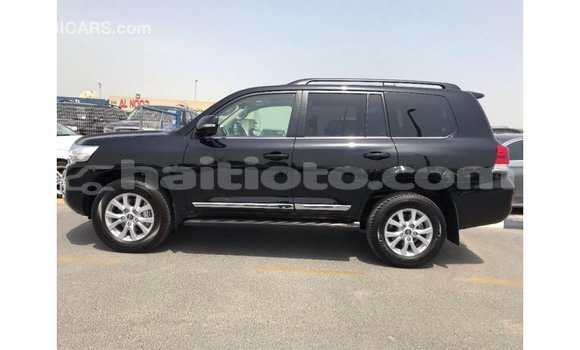 Acheter Import Voiture Toyota Land Cruiser Noir à Import - Dubai, Artibonite Acheter Import Voiture Toyota Land Cruiser Noir à Import - Dubai, Artibonite