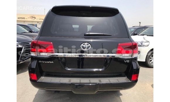 Acheter Import Voiture Toyota Land Cruiser Noir à Import - Dubai, Artibonite Acheter Import Voiture Toyota Land Cruiser Noir à Import - Dubai, Artibonite