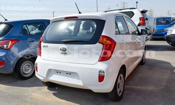Acheter Import Voiture Kia Picanto Blanc à Import - Dubai, Artibonite Acheter Import Voiture Kia Picanto Blanc à Import - Dubai, Artibonite