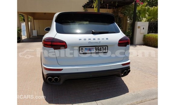 Acheter Import Voiture Porsche Cayenne Blanc à Import - Dubai, Artibonite Acheter Import Voiture Porsche Cayenne Blanc à Import - Dubai, Artibonite