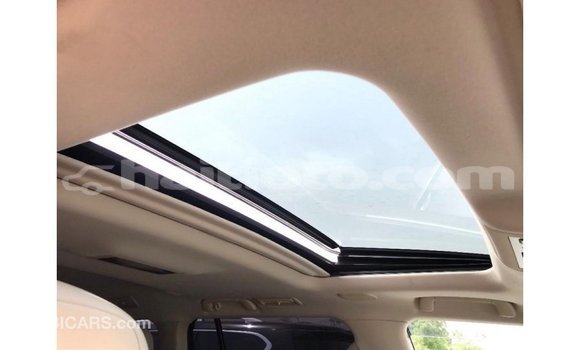 Acheter Import Voiture Toyota Land Cruiser Blanc à Import - Dubai, Artibonite Acheter Import Voiture Toyota Land Cruiser Blanc à Import - Dubai, Artibonite