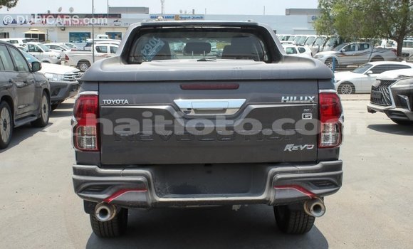 Acheter Import Voiture Toyota Hilux Noir à Import - Dubai, Artibonite Acheter Import Voiture Toyota Hilux Noir à Import - Dubai, Artibonite