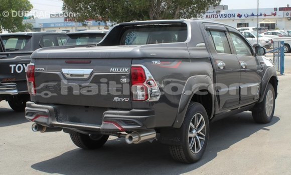 Acheter Import Voiture Toyota Hilux Noir à Import - Dubai, Artibonite Acheter Import Voiture Toyota Hilux Noir à Import - Dubai, Artibonite