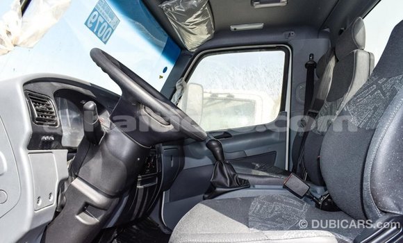 Acheter Import Voiture Mercedes-Benz 190 (W201) Blanc à Import - Dubai, Artibonite Acheter Import Voiture Mercedes-Benz 190 (W201) Blanc à Import - Dubai, Artibonite