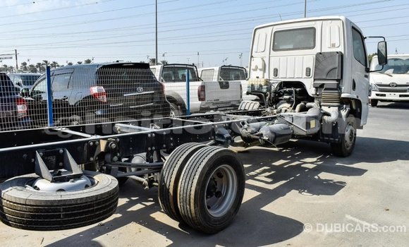 Acheter Import Voiture Mercedes-Benz 190 (W201) Blanc à Import - Dubai, Artibonite Acheter Import Voiture Mercedes-Benz 190 (W201) Blanc à Import - Dubai, Artibonite