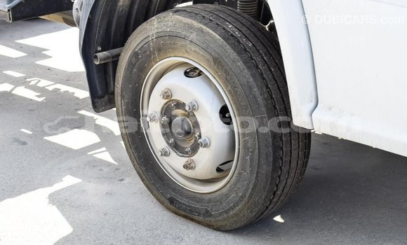 Acheter Import Voiture Mercedes-Benz 190 (W201) Blanc à Import - Dubai, Artibonite Acheter Import Voiture Mercedes-Benz 190 (W201) Blanc à Import - Dubai, Artibonite