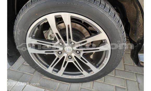Acheter Import Voiture Toyota Land Cruiser Noir à Import - Dubai, Artibonite Acheter Import Voiture Toyota Land Cruiser Noir à Import - Dubai, Artibonite