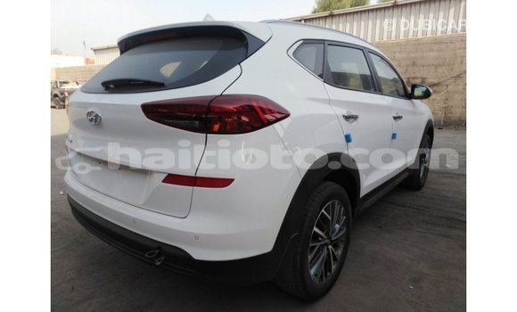 Acheter Import Voiture Hyundai Tucson Blanc à Import - Dubai, Artibonite Acheter Import Voiture Hyundai Tucson Blanc à Import - Dubai, Artibonite