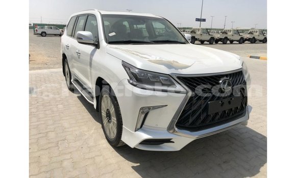 Acheter Import Voiture Lexus LX Blanc à Import - Dubai, Artibonite Acheter Import Voiture Lexus LX Blanc à Import - Dubai, Artibonite