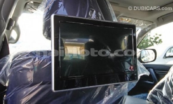 Buy Import Toyota Land Cruiser White Car in Import - Dubai in Artibonite Buy Import Toyota Land Cruiser White Car in Import - Dubai in Artibonite