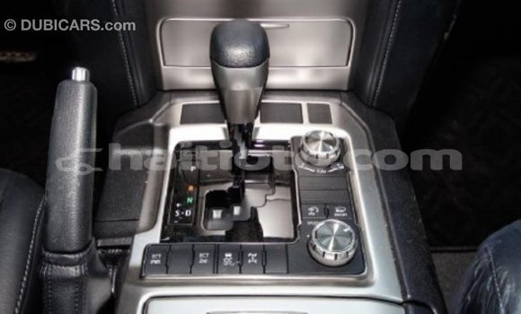 Buy Import Toyota Land Cruiser White Car in Import - Dubai in Artibonite Buy Import Toyota Land Cruiser White Car in Import - Dubai in Artibonite