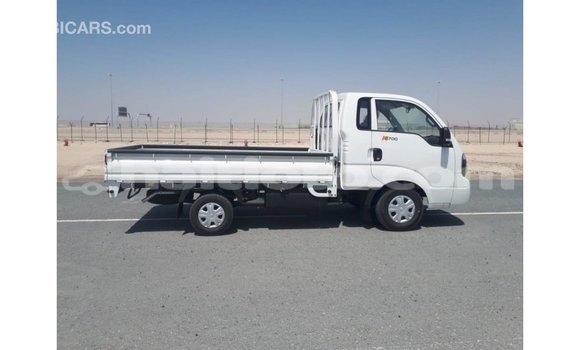 Acheter Import Voiture Kia Rio Blanc à Import - Dubai, Artibonite Acheter Import Voiture Kia Rio Blanc à Import - Dubai, Artibonite