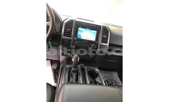 Acheter Import Voiture Ford Club Wagon Blanc à Import - Dubai, Artibonite Acheter Import Voiture Ford Club Wagon Blanc à Import - Dubai, Artibonite