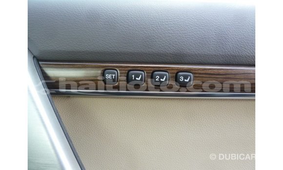 Acheter Import Voiture Toyota Land Cruiser Noir à Import - Dubai, Artibonite Acheter Import Voiture Toyota Land Cruiser Noir à Import - Dubai, Artibonite