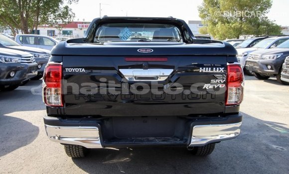 Acheter Import Voiture Toyota Hilux Noir à Import - Dubai, Artibonite Acheter Import Voiture Toyota Hilux Noir à Import - Dubai, Artibonite