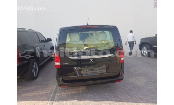 Acheter Import Voiture Mercedes-Benz 250 Noir à Import - Dubai, Artibonite Acheter Import Voiture Mercedes-Benz 250 Noir à Import - Dubai, Artibonite