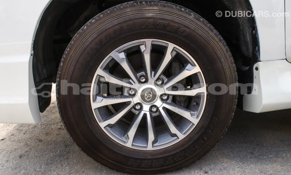 Acheter Import Voiture Toyota Prado Blanc à Import - Dubai, Artibonite Acheter Import Voiture Toyota Prado Blanc à Import - Dubai, Artibonite