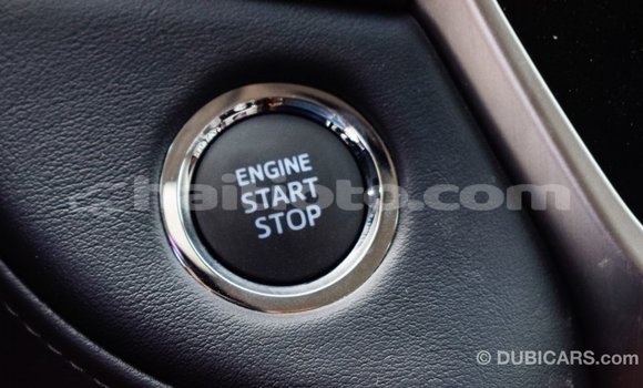 Acheter Import Voiture Toyota Land Cruiser Blanc à Import - Dubai, Artibonite Acheter Import Voiture Toyota Land Cruiser Blanc à Import - Dubai, Artibonite