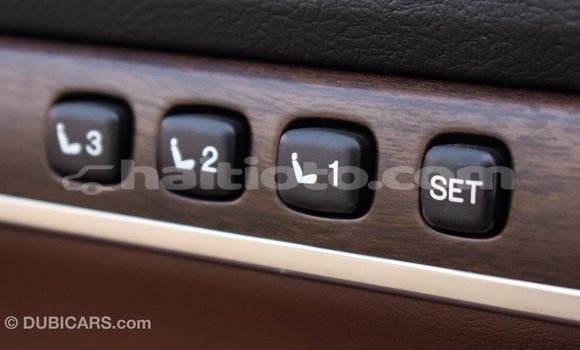 Acheter Import Voiture Toyota Land Cruiser Blanc à Import - Dubai, Artibonite Acheter Import Voiture Toyota Land Cruiser Blanc à Import - Dubai, Artibonite