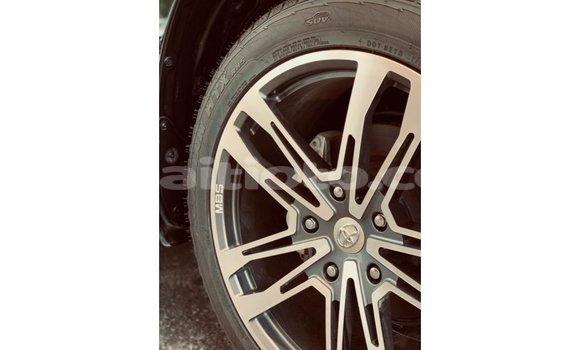 Acheter Import Voiture Toyota Land Cruiser Noir à Import - Dubai, Artibonite Acheter Import Voiture Toyota Land Cruiser Noir à Import - Dubai, Artibonite