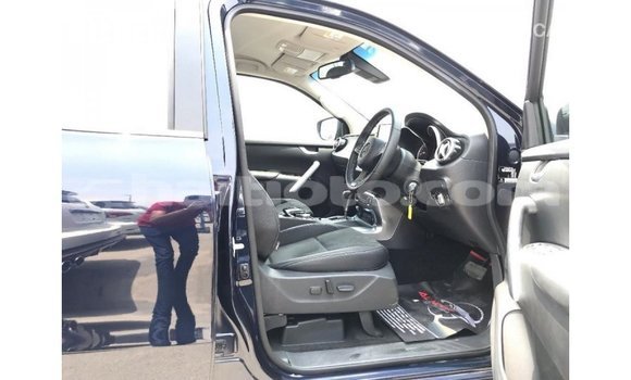 Acheter Import Voiture Mercedes-Benz 250 Bleu à Import - Dubai, Artibonite Acheter Import Voiture Mercedes-Benz 250 Bleu à Import - Dubai, Artibonite