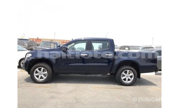 Acheter Import Voiture Mercedes-Benz 250 Bleu à Import - Dubai, Artibonite Acheter Import Voiture Mercedes-Benz 250 Bleu à Import - Dubai, Artibonite