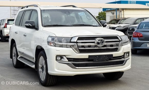 Acheter Import Voiture Toyota Land Cruiser Blanc à Import - Dubai, Artibonite Acheter Import Voiture Toyota Land Cruiser Blanc à Import - Dubai, Artibonite