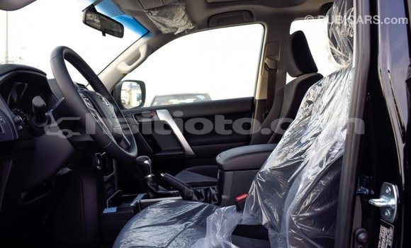 Acheter Import Voiture Toyota Land Cruiser Noir à Import - Dubai, Artibonite Acheter Import Voiture Toyota Land Cruiser Noir à Import - Dubai, Artibonite