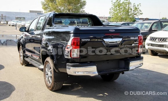 Acheter Import Voiture Toyota Hilux Noir à Import - Dubai, Artibonite Acheter Import Voiture Toyota Hilux Noir à Import - Dubai, Artibonite