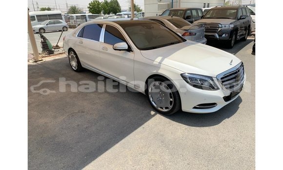 Acheter Import Voiture Mercedes-Benz 190 (W201) Blanc à Import - Dubai, Artibonite Acheter Import Voiture Mercedes-Benz 190 (W201) Blanc à Import - Dubai, Artibonite
