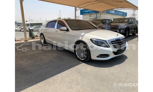 Acheter Import Voiture Mercedes-Benz 190 (W201) Blanc à Import - Dubai, Artibonite Acheter Import Voiture Mercedes-Benz 190 (W201) Blanc à Import - Dubai, Artibonite