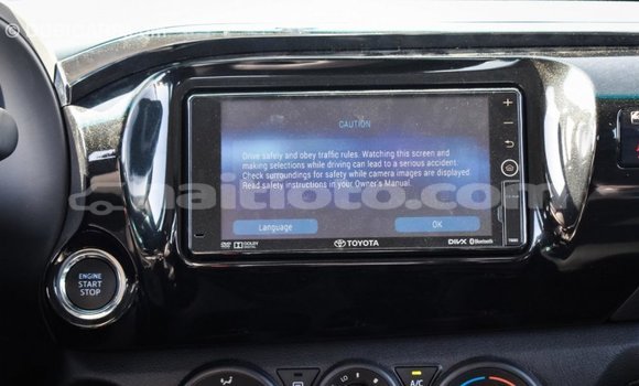 Buy Import Toyota Hilux Other Car in Import - Dubai in Artibonite Buy Import Toyota Hilux Other Car in Import - Dubai in Artibonite