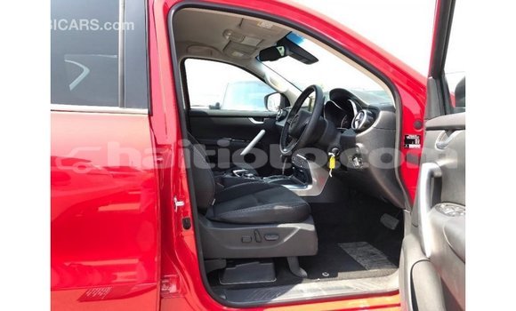 Acheter Import Voiture Mercedes-Benz 250 Rouge à Import - Dubai, Artibonite Acheter Import Voiture Mercedes-Benz 250 Rouge à Import - Dubai, Artibonite