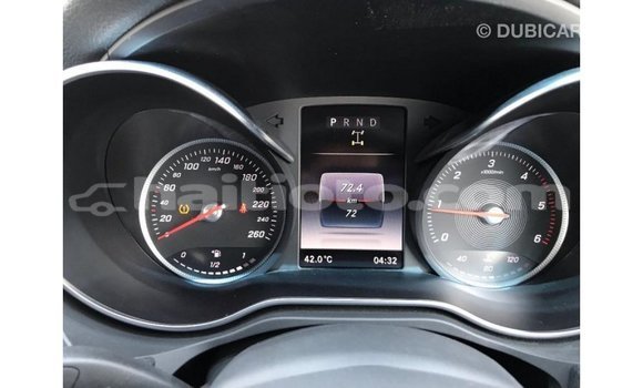 Acheter Import Voiture Mercedes-Benz 250 Rouge à Import - Dubai, Artibonite Acheter Import Voiture Mercedes-Benz 250 Rouge à Import - Dubai, Artibonite