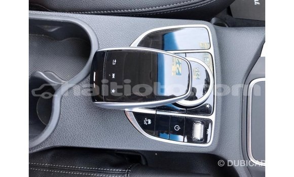 Acheter Import Voiture Mercedes-Benz 250 Rouge à Import - Dubai, Artibonite Acheter Import Voiture Mercedes-Benz 250 Rouge à Import - Dubai, Artibonite