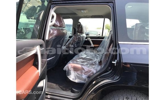 Acheter Import Voiture Toyota Land Cruiser Noir à Import - Dubai, Artibonite Acheter Import Voiture Toyota Land Cruiser Noir à Import - Dubai, Artibonite