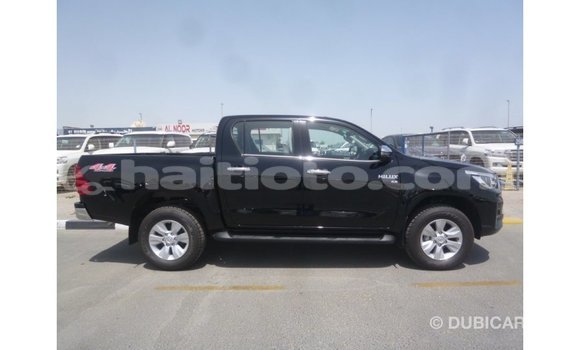 Acheter Import Voiture Toyota Hilux Noir à Import - Dubai, Artibonite Acheter Import Voiture Toyota Hilux Noir à Import - Dubai, Artibonite