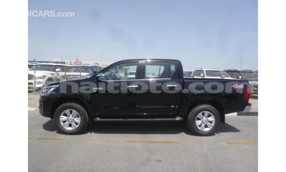 Acheter Import Voiture Toyota Hilux Noir à Import - Dubai, Artibonite Acheter Import Voiture Toyota Hilux Noir à Import - Dubai, Artibonite