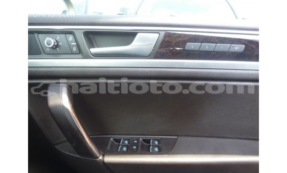Acheter Import Voiture Volkswagen Touareg Marron à Import - Dubai, Artibonite Acheter Import Voiture Volkswagen Touareg Marron à Import - Dubai, Artibonite